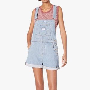 🆕 Levi’s Vintage Short Overalls by Free People